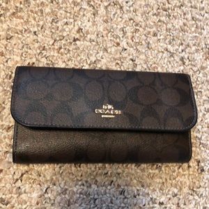 Beautiful coach wallet.